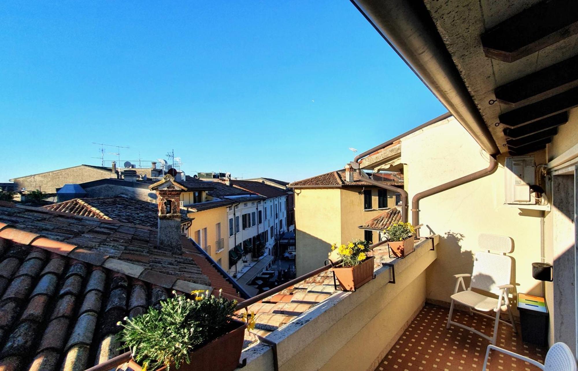 Sirmione4U - Domus By The Castle Appartement Buitenkant foto